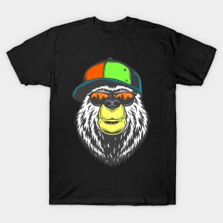 Cute Bear Freak for all people, who enjoy Creativity and are on the way to change their life. Are you Confident for Change? T-Shirt